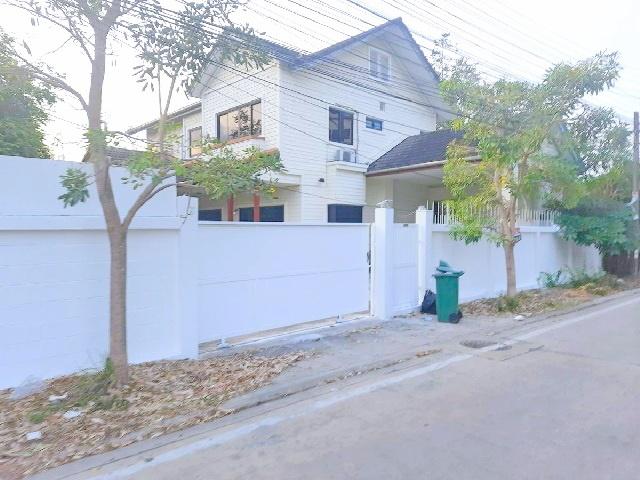 ตลาดกิ่งแก้ว 1.2กม. เมกะ บางนา 2.6 กม.ให้เช่า-ขาย คฤหาสน์ 2 ชั้น 150 ตร.วา. 350ตร.ม. 3-5นอน พร้อมเฟอร์ บางนา-ตราด กิ่งแก้ว