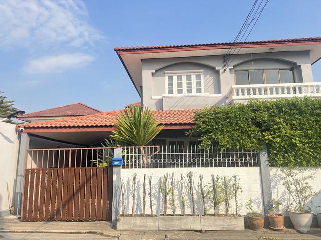 บ้านเดี่ยว  60. ตารางวา บ้าน รังสิยา อุดมสุข  58 ถ.สุขุมวิท 103 บางนา  กทม