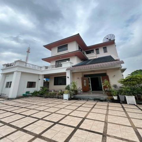 HR 6032 ให้เช่าบ้านเดี่ยว 3 ชั้น ซอยลาดพร้าว 93 ย่านลาดพร้าว เหมาะพักอาศัยและทำออฟฟิศ