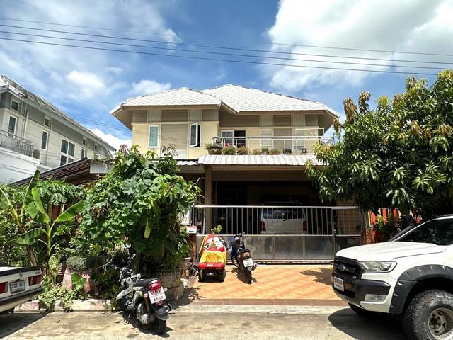  ขายบ้าน 2 ชั้น พร้อมอยู่ ม.สิริวลัย รังสิต-นครนายก คลอง 1 พื้นที่กว้าง 69.1 ตร.ว ต่อเติมครบ พร้อมเข้าอยู่ ทำเลดี เดินทางสะดวก