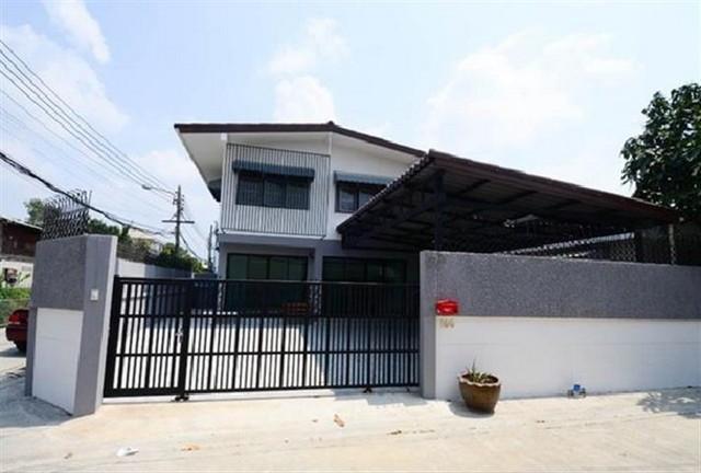HR 6039 ให้เช่าบ้านเดี่ยว2ชั้น90ตรว.ย่านโชคชัย4ซอย76ลาดพร้าววังหินเสนานิคมเหมาะอยู่อาศัยและทำโฮมออฟฟิศ ใกล้MRTโชคชัย4