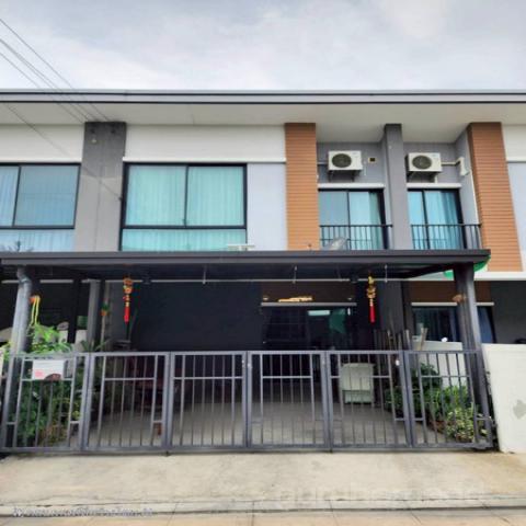 ขายทาวน์โฮม 2 ชั้น ยูนิโอทาวน์ เพชรเกษม 110 เนื้อที่ 18.5 ตรว 3นอน 2น้ำ พร้อมเฟอร์นิเจอร์ - ghd000631