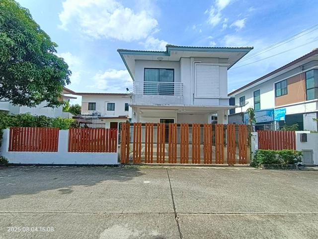 บ้านฟ้าปิยรมย์ 4นอน ให้เช่าบ้านเดี่ยว 2 ชั้น ไทวัสดุ ลำลูกกา 1.7 กม.ทำเลดี ติดถนนใหญ่ ตลาดใหญ่ลำลูกกา 1.2 กม ถ. เลียบด่วนลำลูกกา