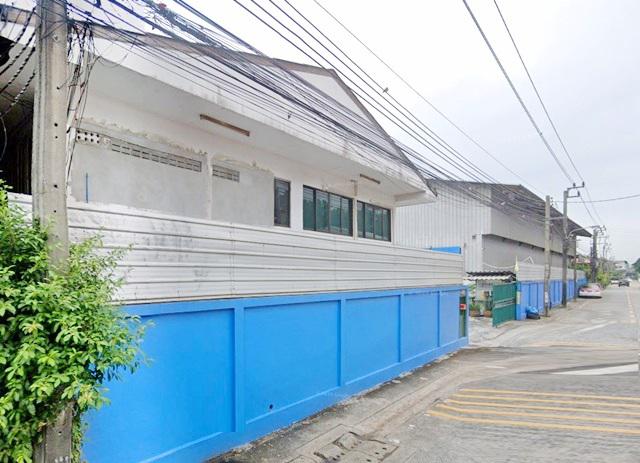 เฉลิมพระเกียรติ ร. 9 พัฒนาการ  MRT สวนหลวง ร.9 2.4 กม.ให้เช่าโกดัง ที่ดิน 1ไร่ 1งาน สำนักงาน 2 ชั้น 1,300 ตร.ม.พาราไดซ์ พาร์ค 2.9 กม.