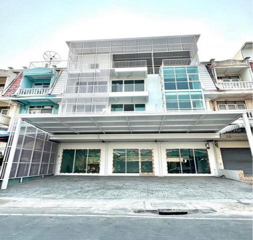 ให้เช่าอาคารพาณิชย์ 4.5 ชั้น 3 คูหา 952 ตร.ม. ซอยรามคำแหง ใกล้เดอะมอลล์บางกะปิ