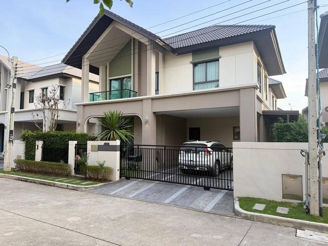 ให้เช่าบ้านเดี่ยว 2ชั้น บางกอกบลูเลอร์วาด ศรีนครินทร์-บางนา ที่ดิน 50.6 ตร.ว พื้นที่ใช้สอย200 ตร.ม ตกแต่งครบพร้อมเข้าอยู่