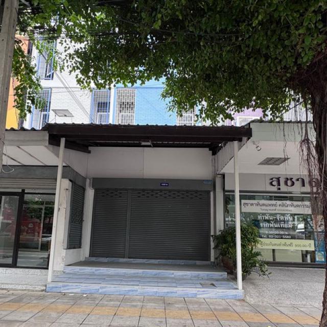 ให้เช่าอาคารพาณิชย์ 3.5 ชั้น พัฒนาการ 57 ติดถนนใหญ่ ใกล้ตลาดพัฒนาการ