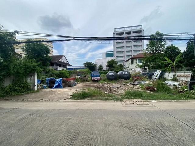 ขายที่ดิน ซอยรัชดาภิเษก 32 แยก 1 เนื้อที่ 191.6 ตารางวา    จันทรเกษม   จตุจักร